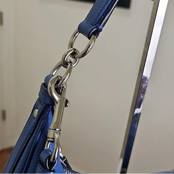 Coach F38250 Harley East West Hobo Medium Blue Pebbled Leather EUC - Picture 5 of 10